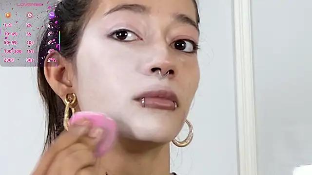 zorravioletta1 online show from March 21, 1:15 pm