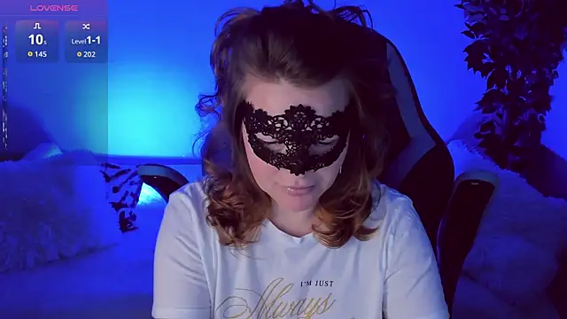 Snapshot of Sexy-Housewife chatting on October 16, 7:22 pm Sexy-Housewife online show from October 16, 7:22 pm