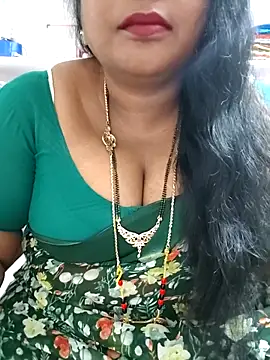 Snapshot of Swapna_143 chatting on November 29, 5:02 pm Swapna 143 online show from November 29, 5:02 pm