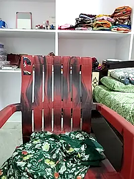 Snapshot of Swapna_143 chatting on November 2, 4:39 am Swapna 143 online show from November 2, 4:39 am