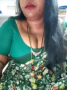 Snapshot of Swapna_143 chatting on December 1, 4:41 pm Swapna 143 online show from December 1, 4:41 pm