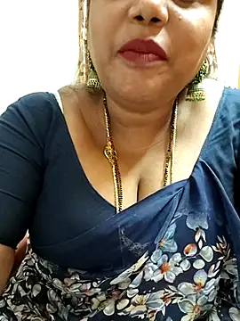 Snapshot of Swapna_143 chatting on March 8, 4:28 pm Swapna 143 online show from March 8, 4:28 pm