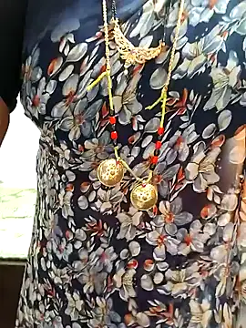 Snapshot of Swapna_143 chatting on March 8, 3:17 am Swapna 143 online show from March 8, 3:17 am