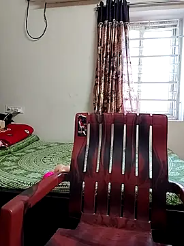 Snapshot of Swapna_143 chatting on March 13, 3:33 am Swapna 143 online show from March 13, 3:33 am