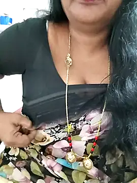 Snapshot of Swapna_143 chatting on October 27, 2:45 am Swapna 143 online show from October 27, 2:45 am