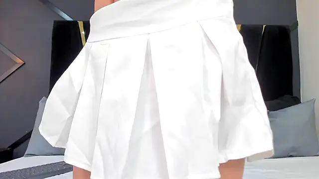 emily mooon online show from September 25, 2:50 am