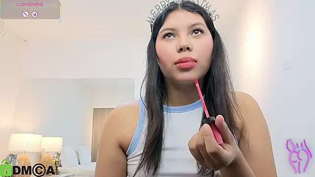 ISA  CUTEE online show from December 4, 4:11 am