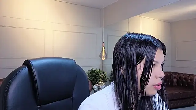 ISA  CUTEE online show from November 18, 7:17 pm