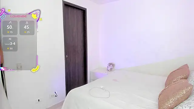 Snapshot of CataLesmes chatting on November 12, 5:50 pm CataLesmes online show from November 12, 5:50 pm