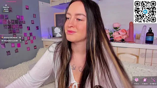 Snapshot of Kruela_Eva chatting on March 3, 11:35 pm Kruela Eva online show from March 3, 11:35 pm