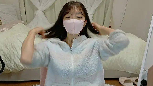 momochan88 online show from March 2, 11:30 am