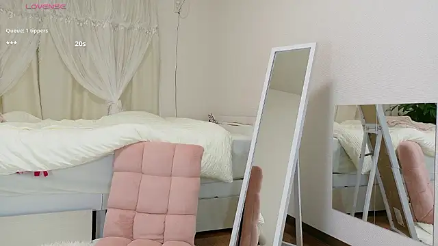 momochan88 online show from September 17, 3:08 am