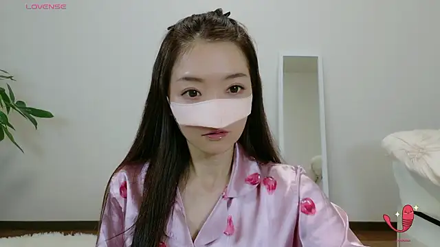 momochan88 online show from April 19, 11:55 am