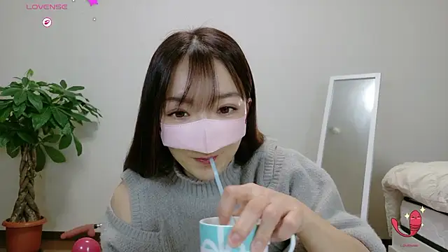 momochan88 online show from December 14, 3:35 am