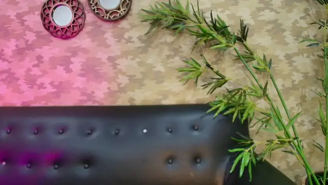 Snapshot of cherry_chel chatting on October 8, 8:09 pm cherry chel online show from October 8, 8:09 pm