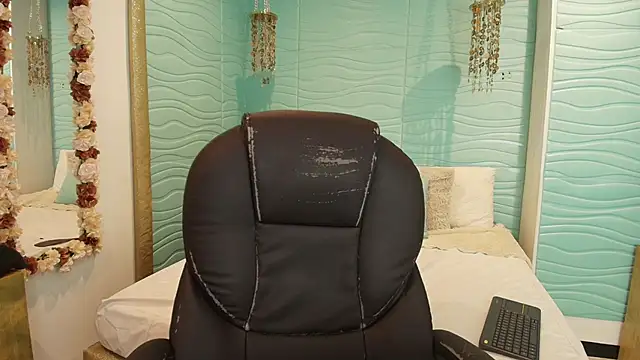 cherry chel online show from March 28, 6:53 pm