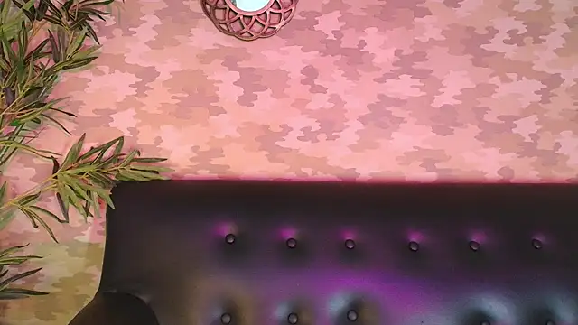 Snapshot of cherry_chel chatting on February 19, 9:14 pm cherry chel online show from February 19, 9:14 pm