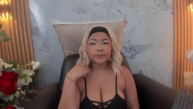 Snapshot of cherry_chel chatting on December 17, 7:41 pm cherry chel online show from December 17, 7:41 pm