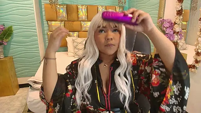 Snapshot of cherry_chel chatting on February 6, 2:51 am cherry chel online show from February 6, 2:51 am