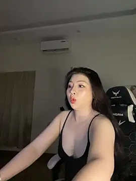 MiMi 0293 online show from April 6, 12:50 pm