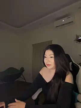 MiMi 0293 online show from May 10, 12:20 pm