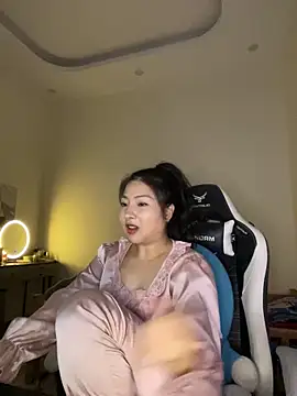 MiMi 0293 online show from April 20, 2:40 pm