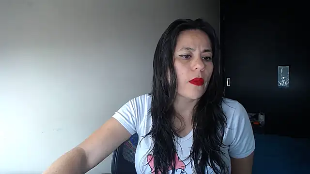 KAROLCANDY online show from December 3, 8:52 pm