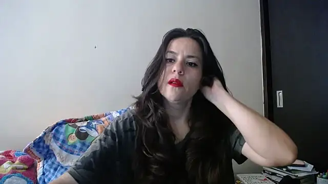 KAROLCANDY online show from December 5, 2:15 pm