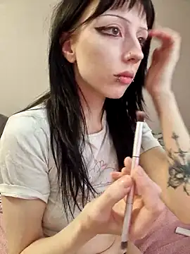 Snapshot of _Alice_0-0 chatting on May 3, 5:45 am Alice 0-0 online show from May 3, 5:45 am