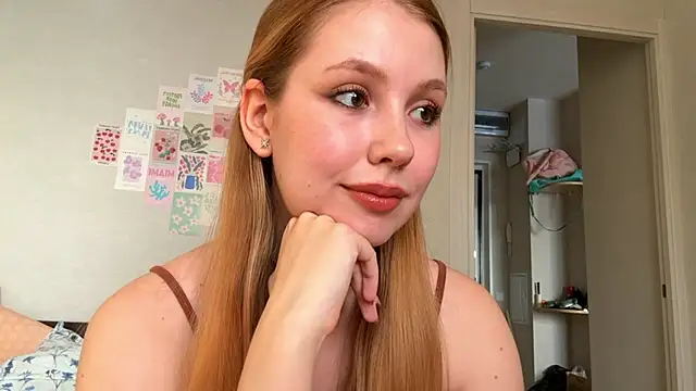 HoneyAudrey online show from February 19, 3:14 am