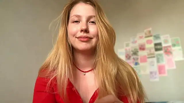 Snapshot of HoneyAudrey chatting on May 29, 2:28 am HoneyAudrey online show from May 29, 2:28 am