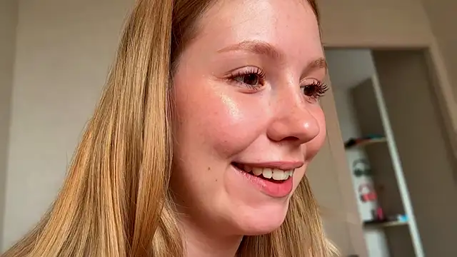 HoneyAudrey online show from June 22, 2:39 am