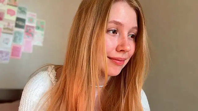 HoneyAudrey online show from April 11, 2:41 am