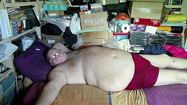 Snapshot of hadeszeuss2 chatting on September 23, 2:24 pm hadeszeuss2 online show from September 23, 2:24 pm