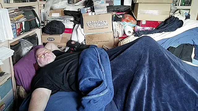 hadeszeuss2 online show from March 2, 3:19 pm