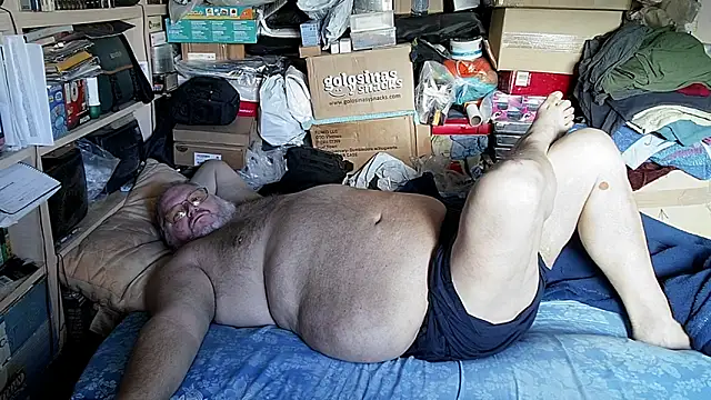 Snapshot of hadeszeuss2 chatting on November 26, 1:44 pm hadeszeuss2 online show from November 26, 1:44 pm