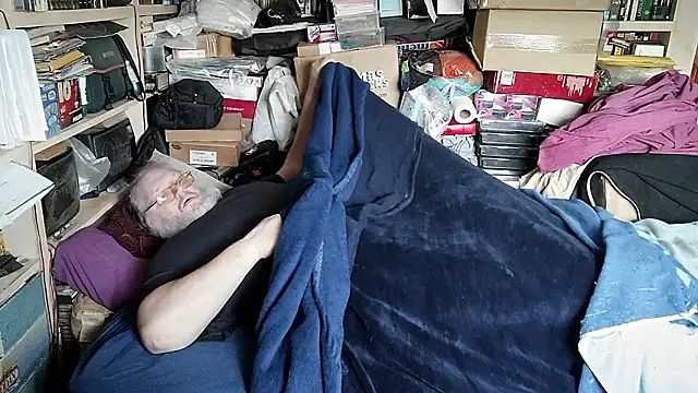 hadeszeuss2 online show from January 17, 2:31 pm