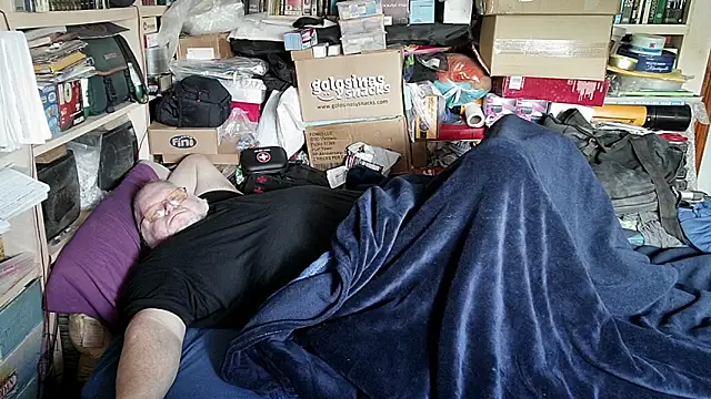 hadeszeuss2 online show from March 26, 2:48 pm