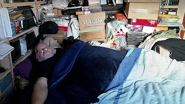 hadeszeuss2 online show from January 12, 2:57 pm