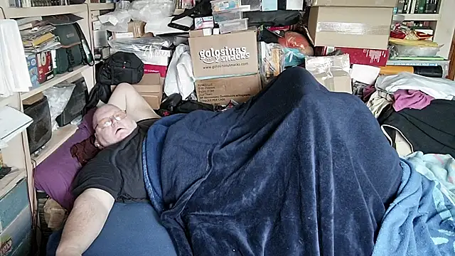 hadeszeuss2 online show from February 2, 3:11 pm