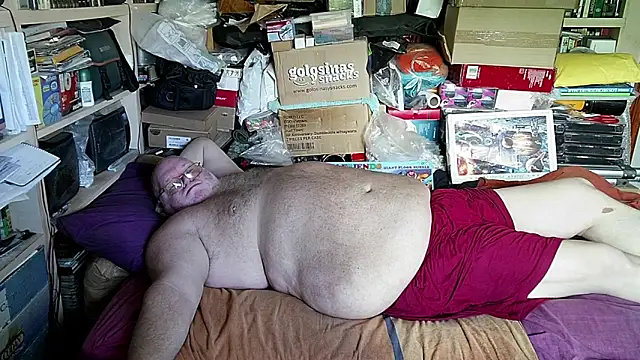 Snapshot of hadeszeuss2 chatting on September 10, 3:33 pm hadeszeuss2 online show from September 10, 3:33 pm