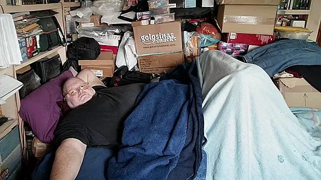 hadeszeuss2 online show from February 7, 3:09 pm