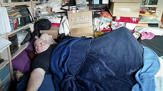 hadeszeuss2 online show from February 1, 3:10 pm