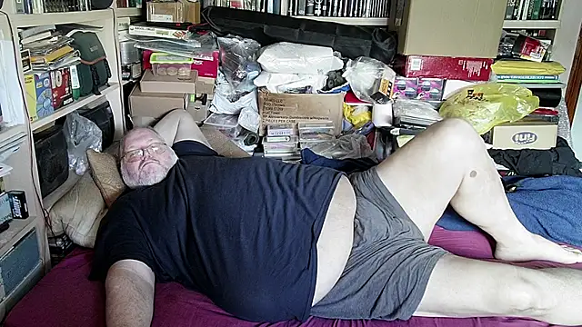 Snapshot of hadeszeuss2 chatting on March 10, 2:48 pm hadeszeuss2 online show from March 10, 2:48 pm