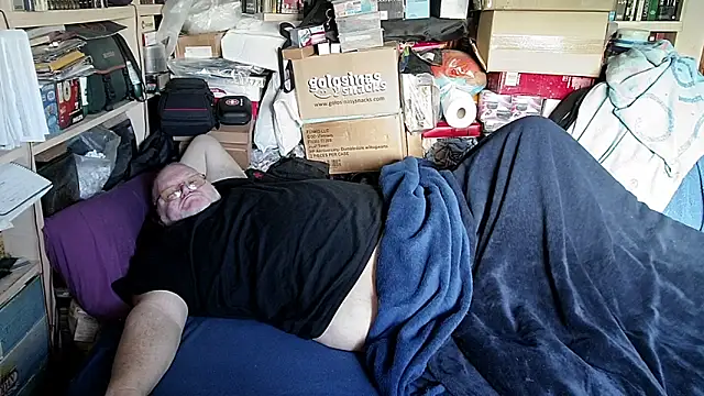 hadeszeuss2 online show from February 18, 2:57 pm