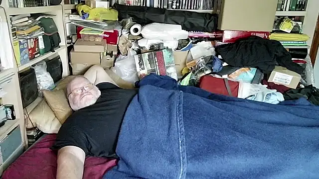 Snapshot of hadeszeuss2 chatting on March 4, 2:53 pm hadeszeuss2 online show from March 4, 2:53 pm