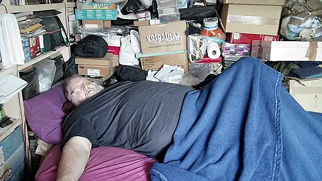 hadeszeuss2 online show from December 19, 2:19 pm