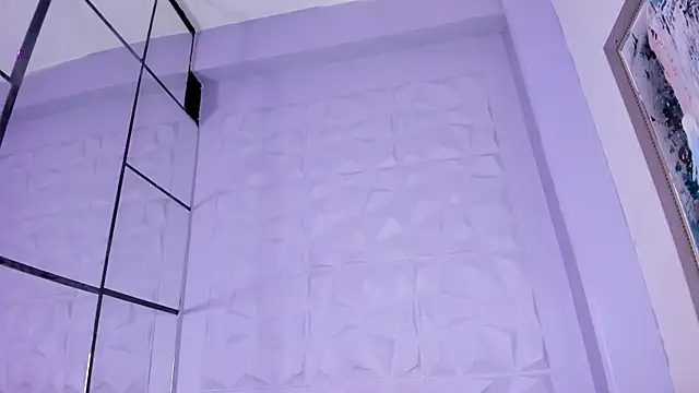  LittleLia online show from March 22, 6:31 pm