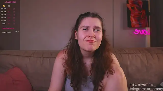 Snapshot of My_Emmy chatting on June 15, 12:49 pm My Emmy online show from June 15, 12:49 pm