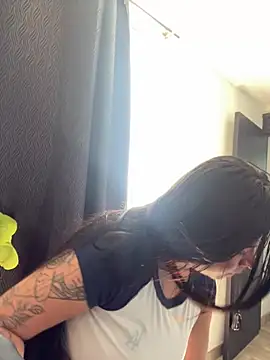 Devilsweet17 online show from February 15, 4:34 pm